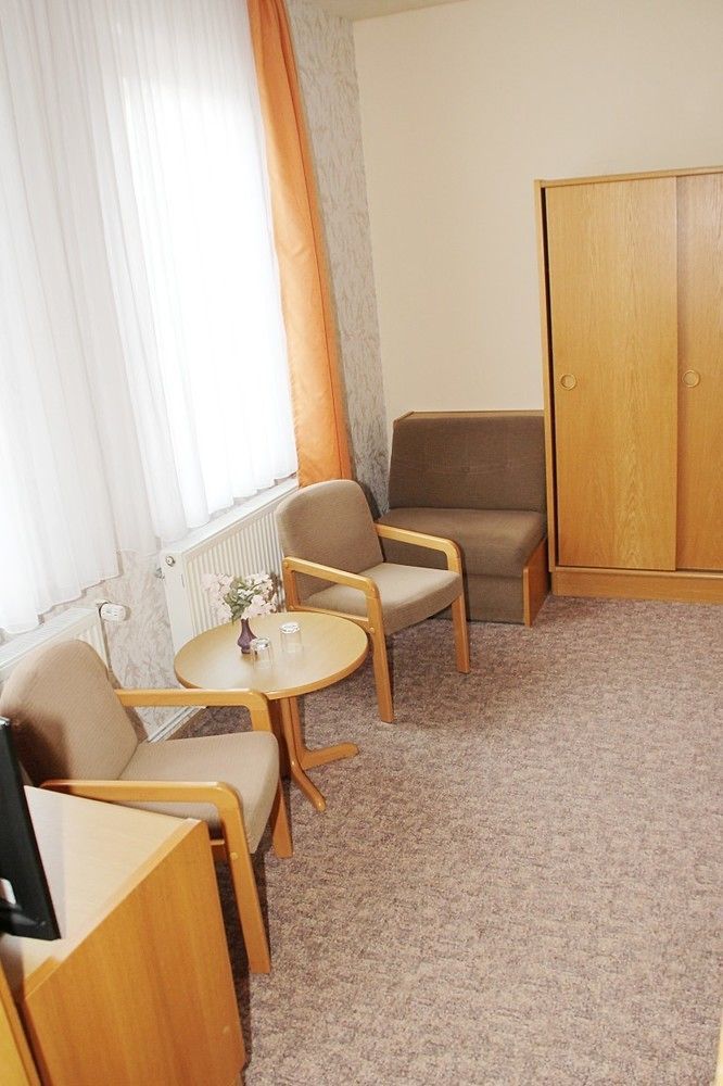 Hotel Pension Am Kurmittelhaus Bad Grund Εξωτερικό φωτογραφία